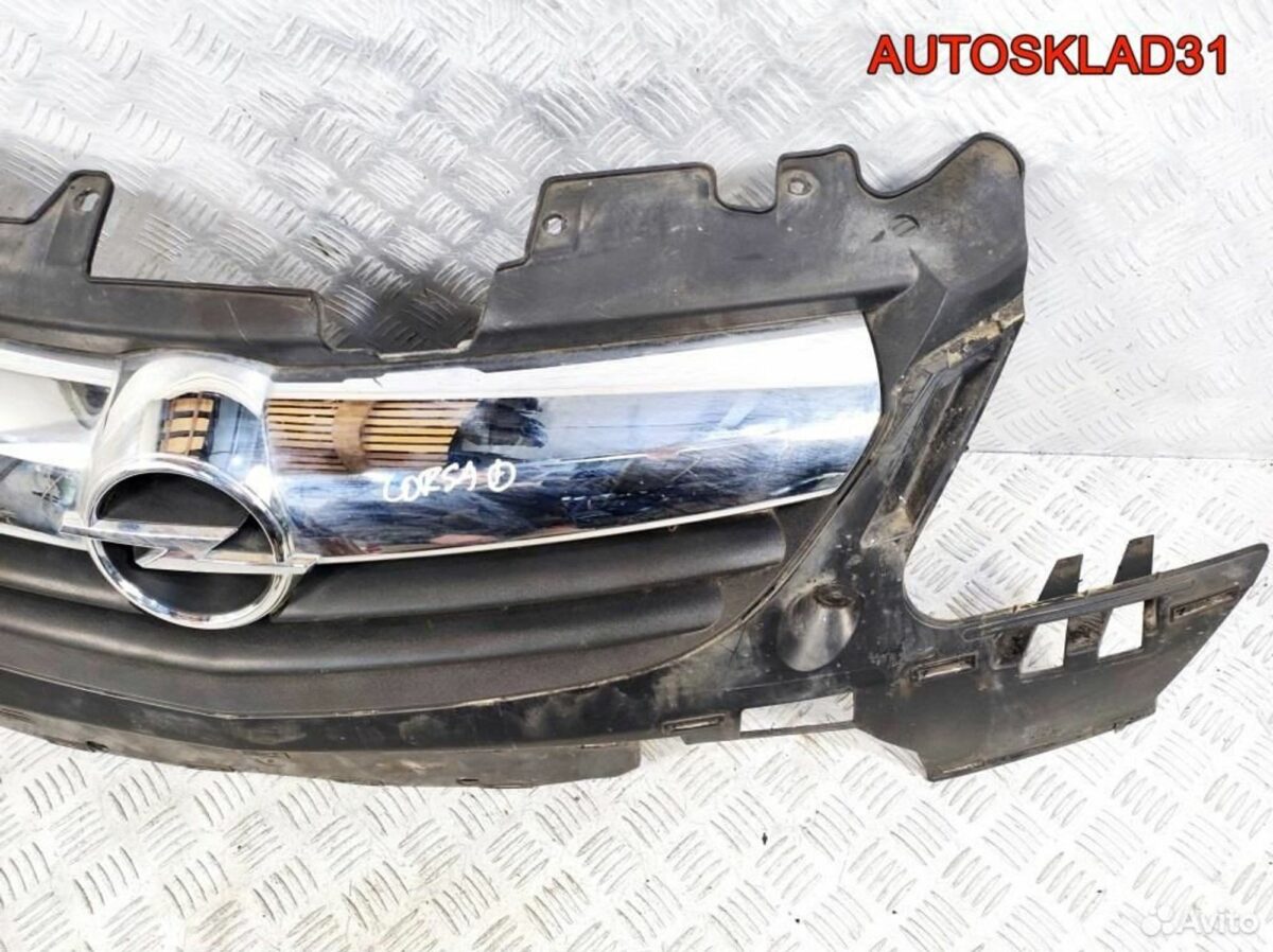 Решетка радиатора Opel Corsa D 13179940 - АвтоСклад31.рф - авторазборка контрактные б/у запчасти в г. Белгород