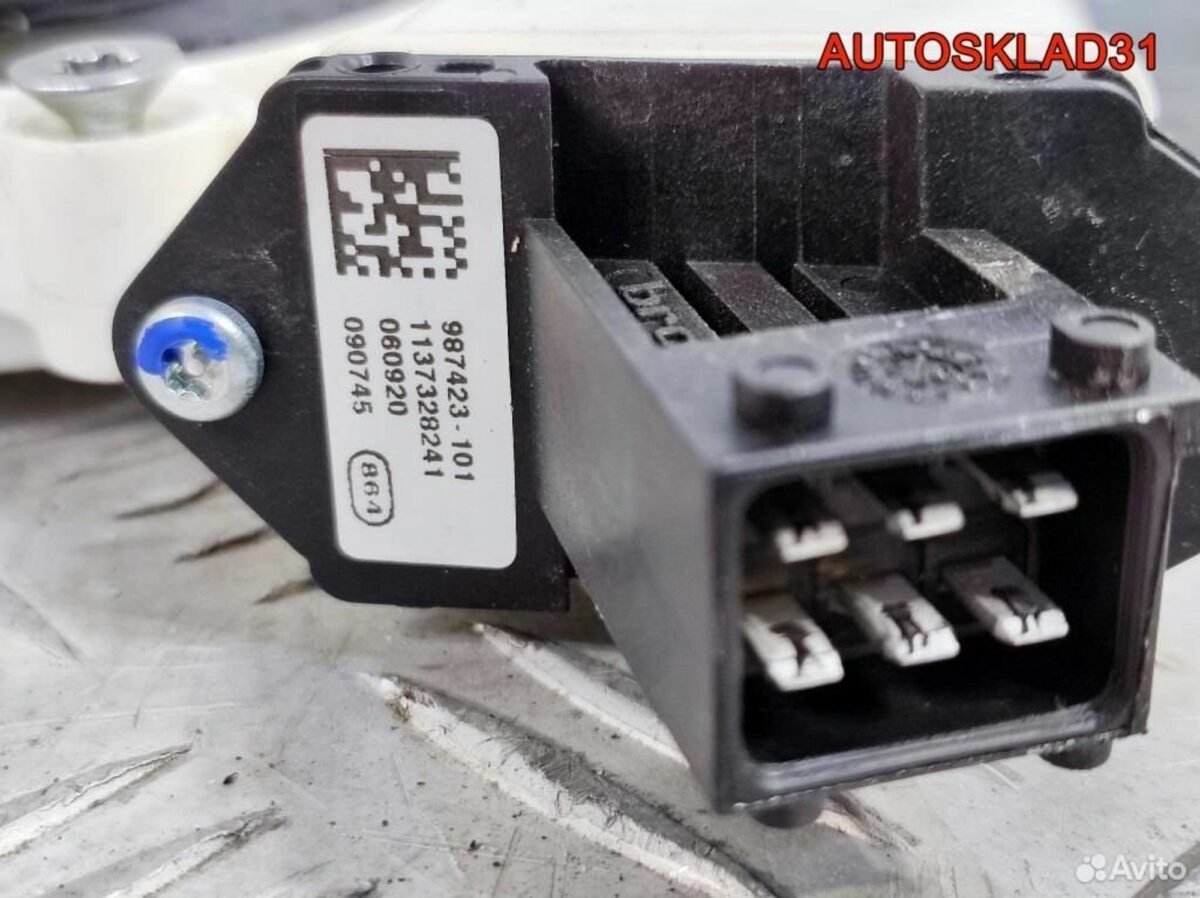 Моторчик стеклоподъёмника Opel Astra H 13193245 - АвтоСклад31.рф - авторазборка контрактные б/у запчасти в г. Белгород