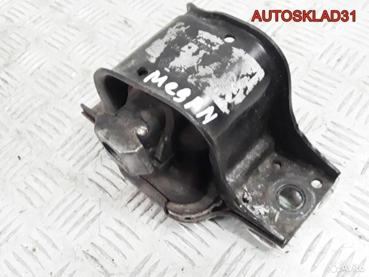 Опора двигателя правая Renault Megane 2 8200014931 - АвтоСклад31.рф - авторазборка контрактные б/у запчасти в г. Белгород