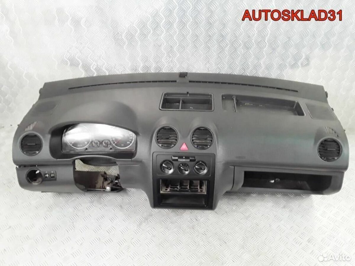 Панель приборная торпедо VW Caddy 3 2k1857003ee71n - АвтоСклад31.рф - авторазборка контрактные б/у запчасти в г. Белгород