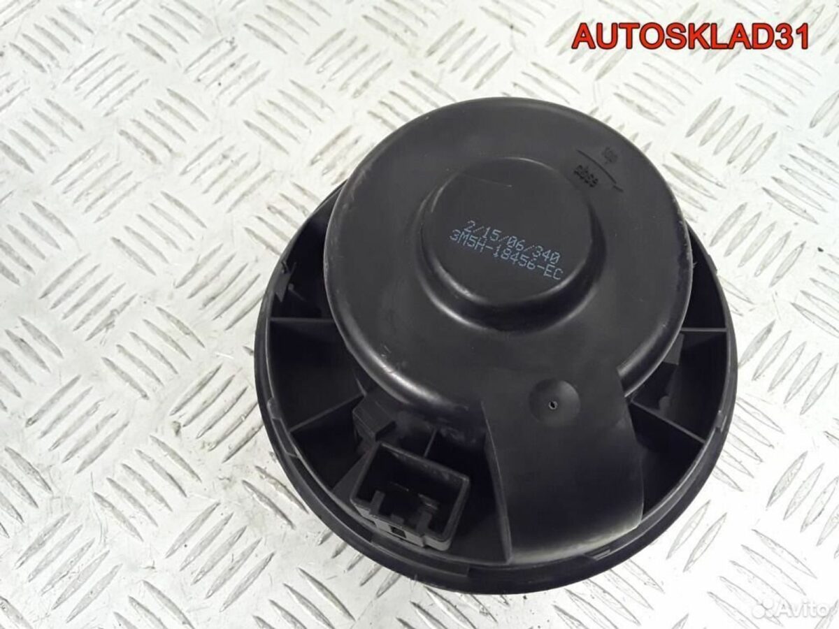 Моторчик печки Ford Focus 2 3m5h18456ec - АвтоСклад31.рф - авторазборка контрактные б/у запчасти в г. Белгород