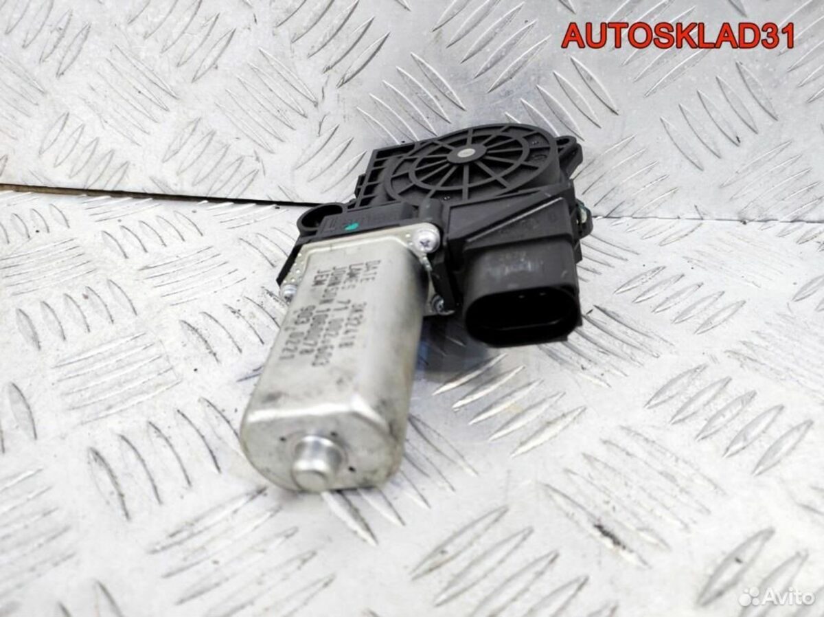 Моторчик стеклоподъемника з/л BMW E90 67626927025 - АвтоСклад31.рф - авторазборка контрактные б/у запчасти в г. Белгород