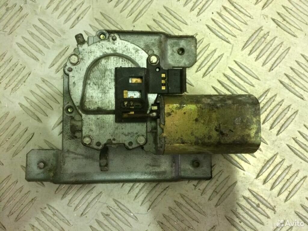 Моторчик стеклоочистителя задний Volkswagen Golf 2 - АвтоСклад31.рф - авторазборка контрактные б/у запчасти в г. Белгород Моторчик стеклоочистителя задний Volkswagen Golf 2 - АвтоСклад31.рф - авторазборка контрактные б/у запчасти в г. Белгород