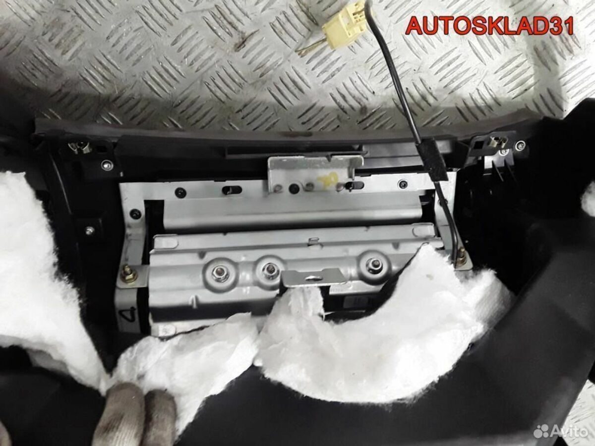 Торпедо Nissan Primera P12E 68200AV600 - АвтоСклад31.рф - авторазборка контрактные б/у запчасти в г. Белгород