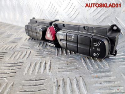 Блок кнопок Mercedes Benz W203 A2038208210 - АвтоСклад31.рф - авторазборка контрактные б/у запчасти в г. Белгород