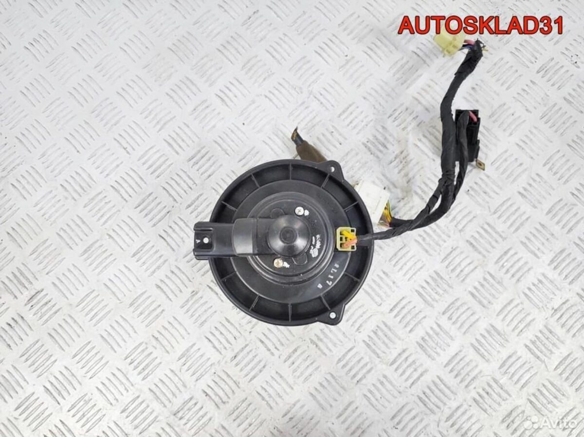 Моторчик отопителя Toyota Avensis 2 0130101601 - АвтоСклад31.рф - авторазборка контрактные б/у запчасти в г. Белгород