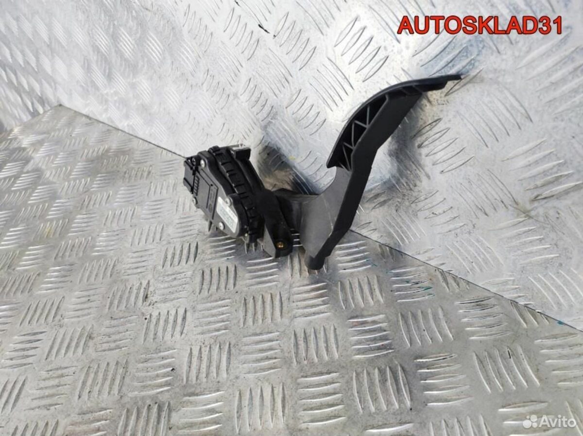 Педаль газа Volkswagen Golf 4 1J1721503H - АвтоСклад31.рф - авторазборка контрактные б/у запчасти в г. Белгород
