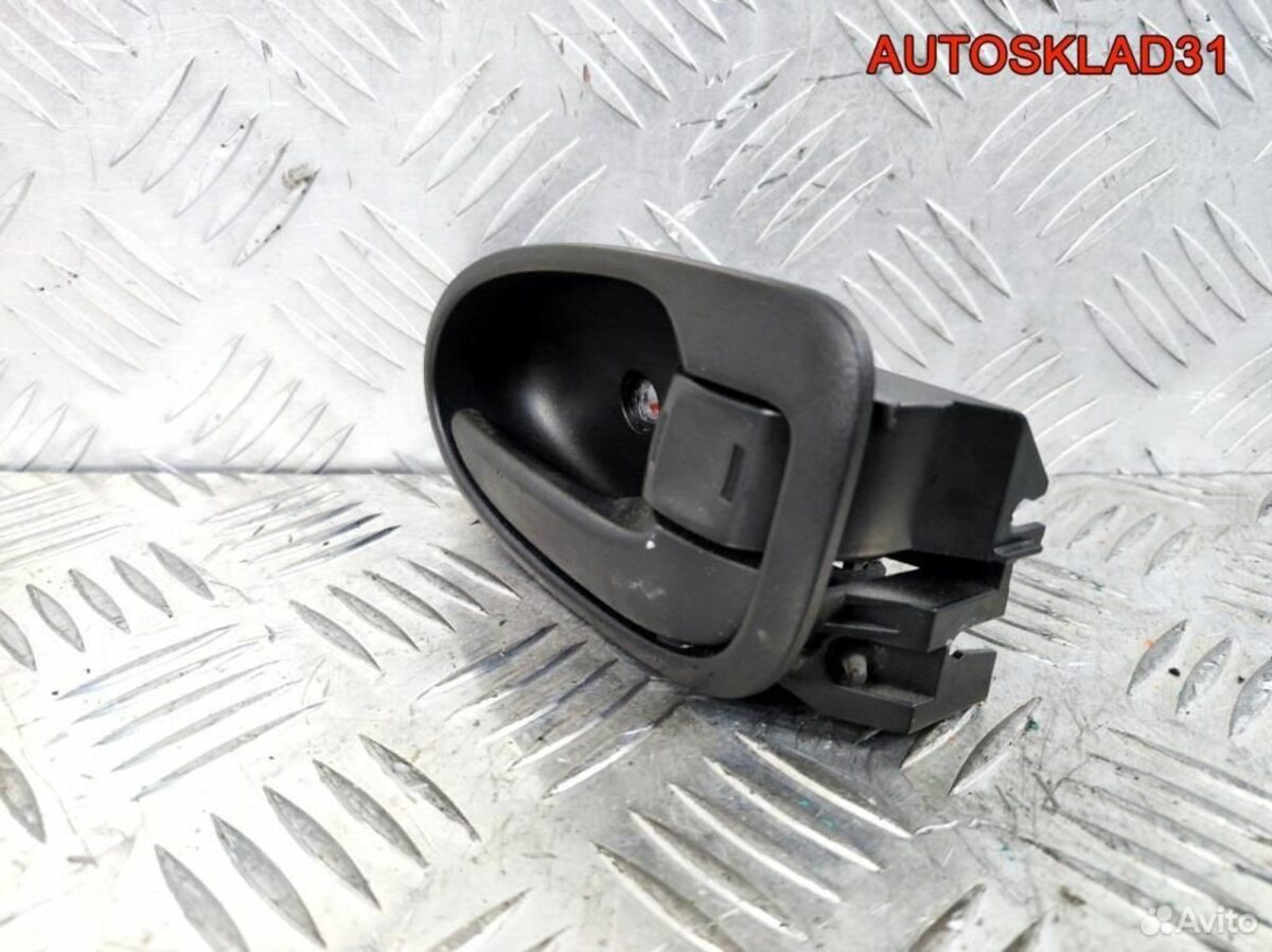 Ручка двери внутренняя правая Toyota Yaris - АвтоСклад31.рф - авторазборка контрактные б/у запчасти в г. Белгород
