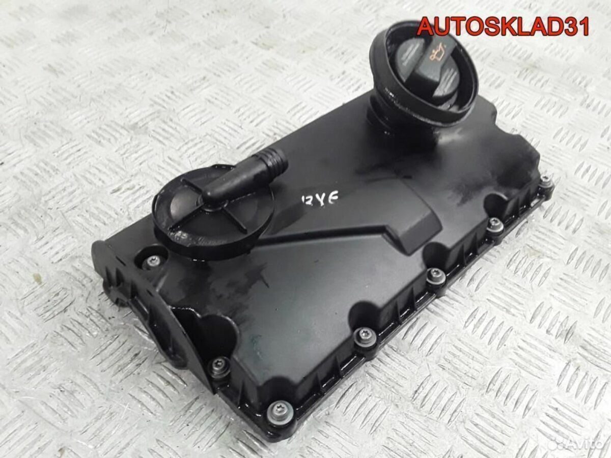 Крышка клапанная Skoda Octavia A5 BXE 038103475N - АвтоСклад31.рф - авторазборка контрактные б/у запчасти в г. Белгород