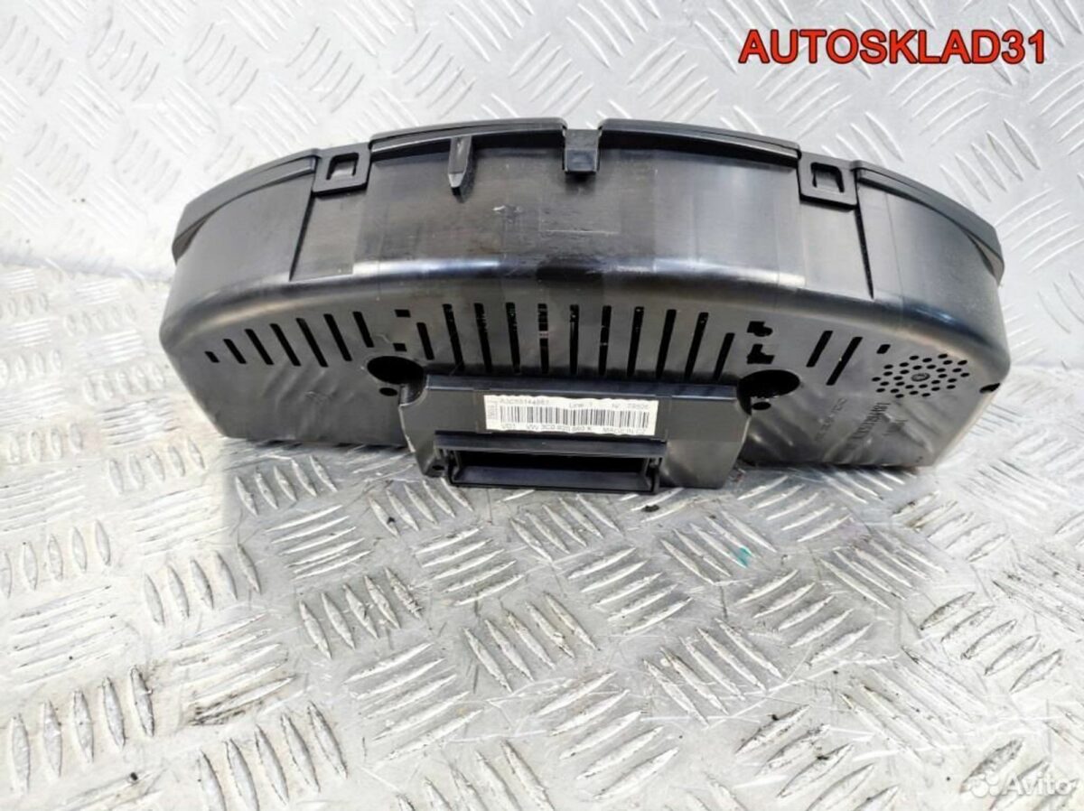 Панель приборов VW Passat B6 3C0920860K Дизель - АвтоСклад31.рф - авторазборка контрактные б/у запчасти в г. Белгород
