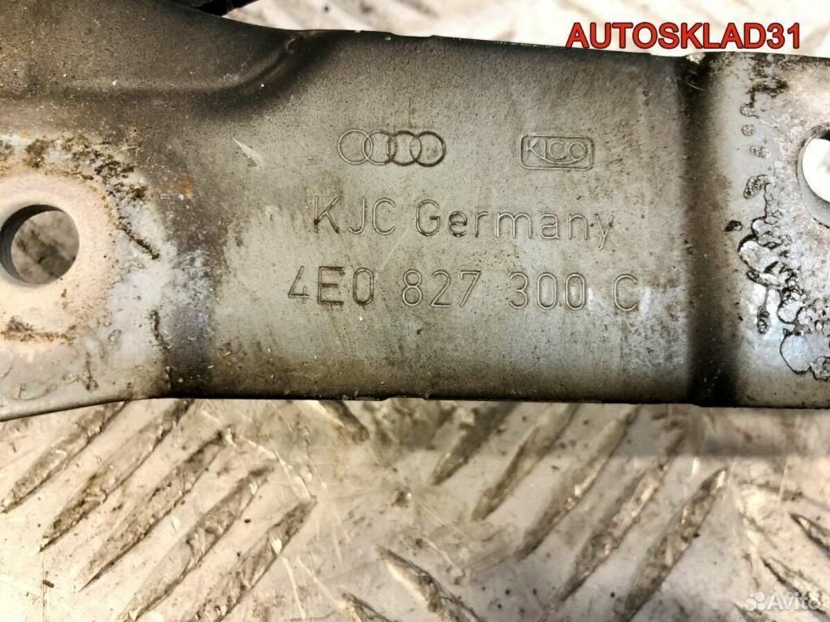 Петля крышки багажника правая Audi A8 4E0827300C - АвтоСклад31.рф - авторазборка контрактные б/у запчасти в г. Белгород