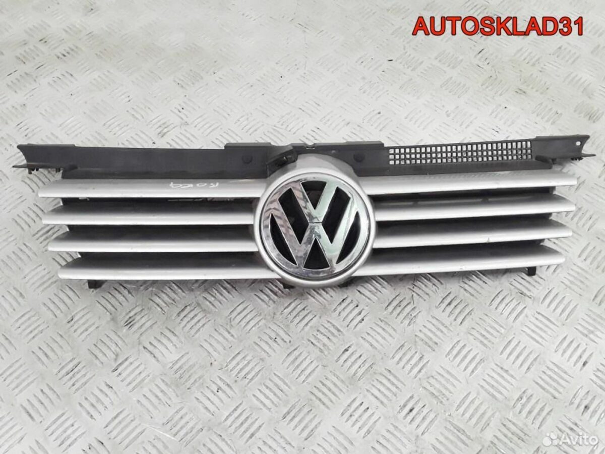 Решетка радиатора Volkswagen Bora 1J5853655C - АвтоСклад31.рф - авторазборка контрактные б/у запчасти в г. Белгород