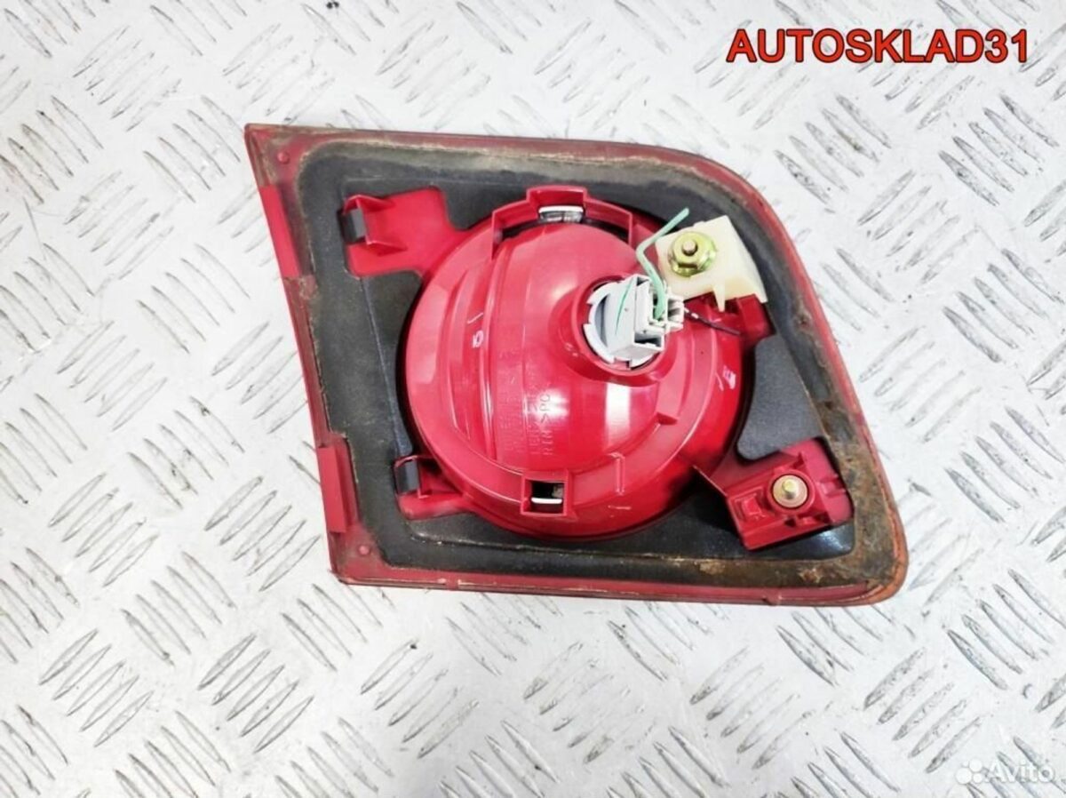Фонарь задний внутренний правый Mazda 3 BK P2775R - АвтоСклад31.рф - авторазборка контрактные б/у запчасти в г. Белгород