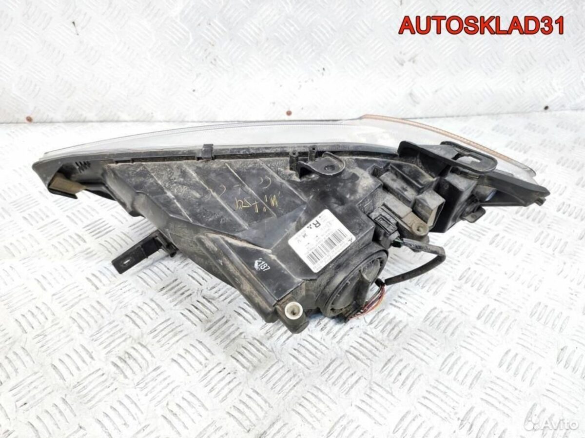 Фара правая Mitsubishi Colt Z3 8301B180 - АвтоСклад31.рф - авторазборка контрактные б/у запчасти в г. Белгород