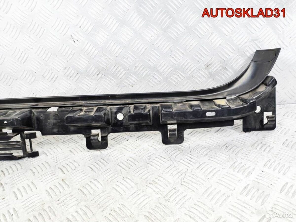 Направляющая заднего бампера BMW E90 51127058522 - АвтоСклад31.рф - авторазборка контрактные б/у запчасти в г. Белгород