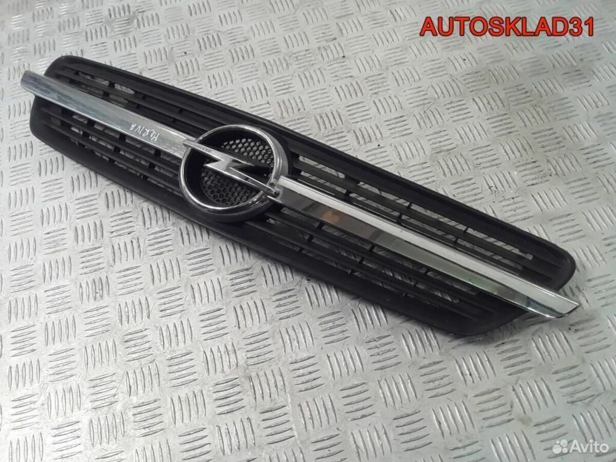 Решётка радиатора Opel Meriva 13117843 - АвтоСклад31.рф - авторазборка контрактные б/у запчасти в г. Белгород