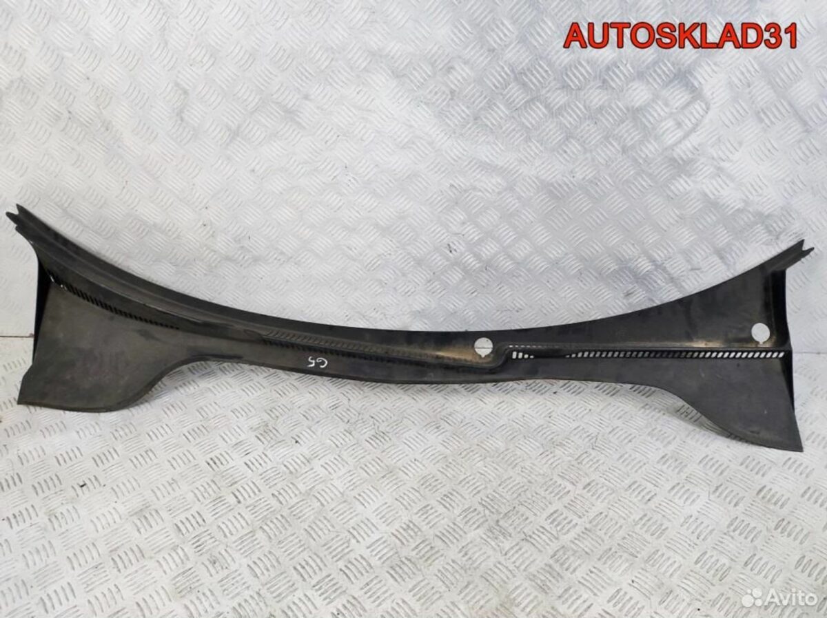 Решетка стеклоочистителя VW Golf 5 1K1819415A - АвтоСклад31.рф - авторазборка контрактные б/у запчасти в г. Белгород