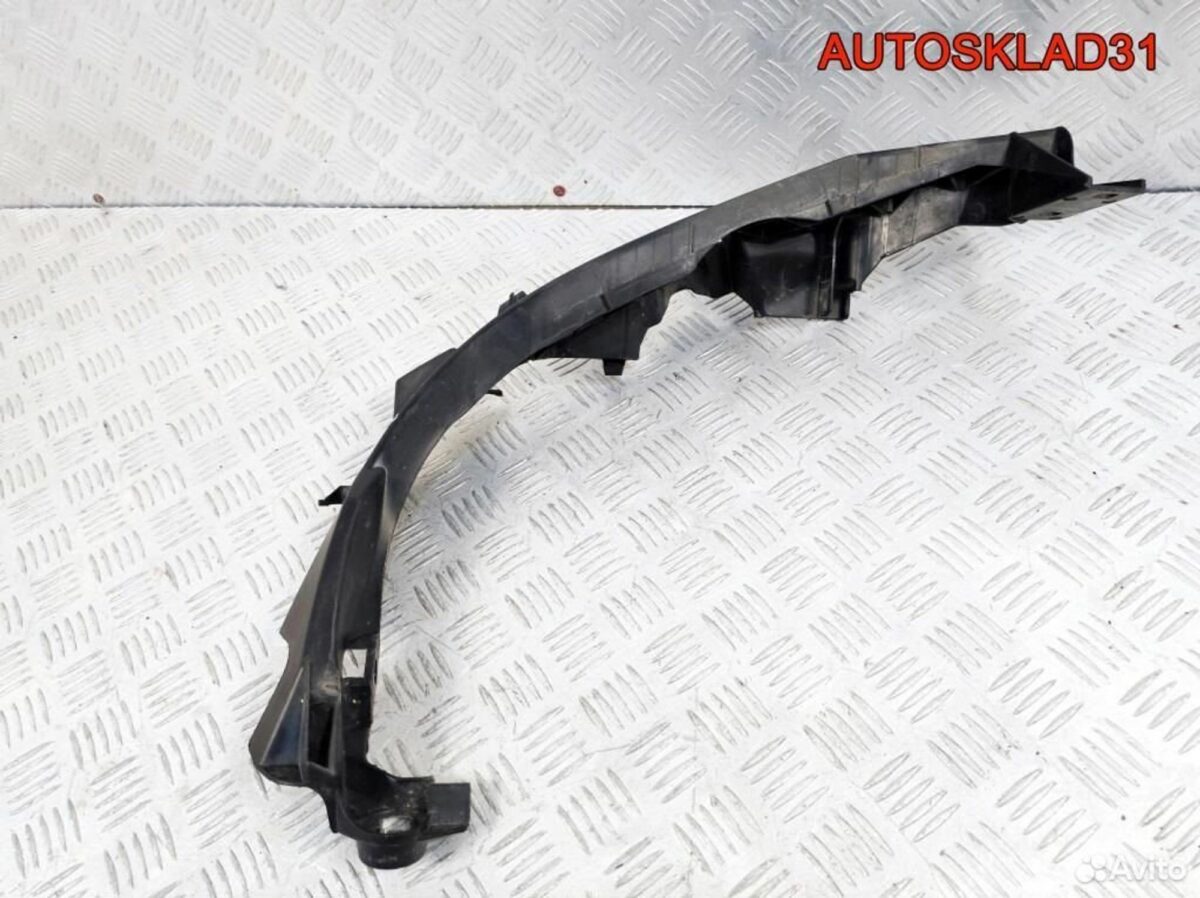Кронштейн фар левый BMW E90 51647138401 - АвтоСклад31.рф - авторазборка контрактные б/у запчасти в г. Белгород