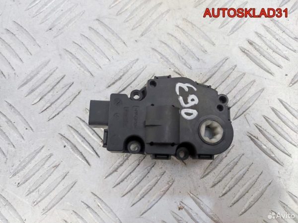 Капот Голый Mercedes-Benz W203 A2038800157 - АвтоСклад31.рф - авторазборка контрактные б/у запчасти в г. Белгород