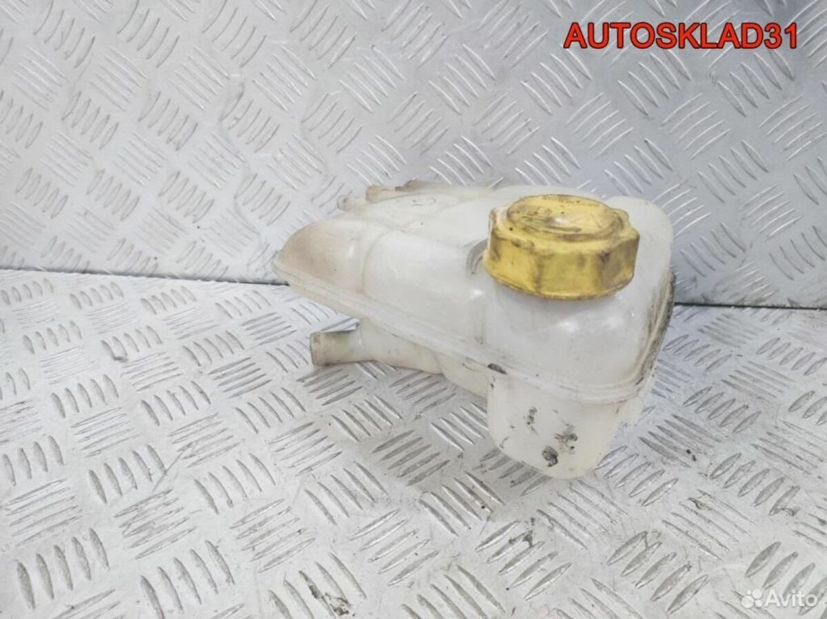 Бачок расширительный Ford Focus 1 98AB8K218BH - АвтоСклад31.рф - авторазборка контрактные б/у запчасти в г. Белгород