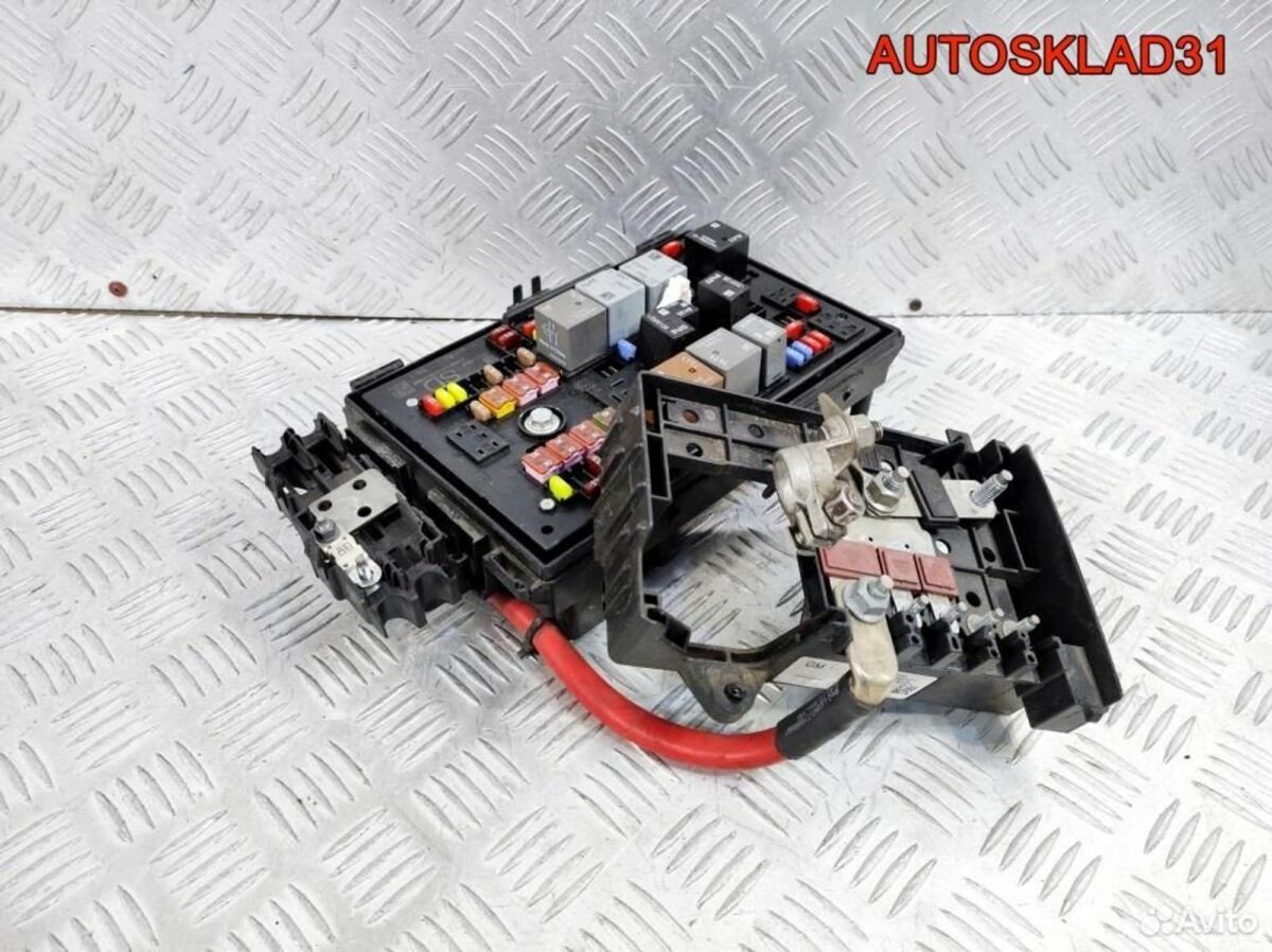 Блок предохранителей Opel Astra J 13343982 - АвтоСклад31.рф - авторазборка контрактные б/у запчасти в г. Белгород