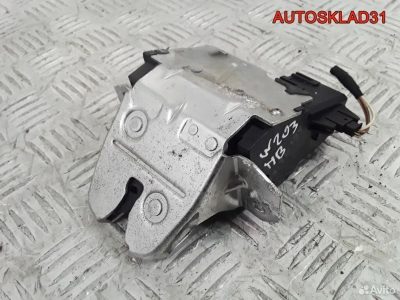 Замок багажника Mercedes Benz W203 A2037400235 - АвтоСклад31.рф - авторазборка контрактные б/у запчасти в г. Белгород