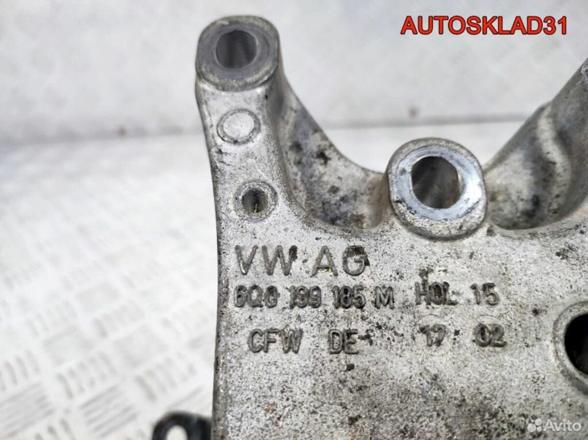 Кронштейн двигателя правый VW Polo AZQ 6Q0199185M - АвтоСклад31.рф - авторазборка контрактные б/у запчасти в г. Белгород