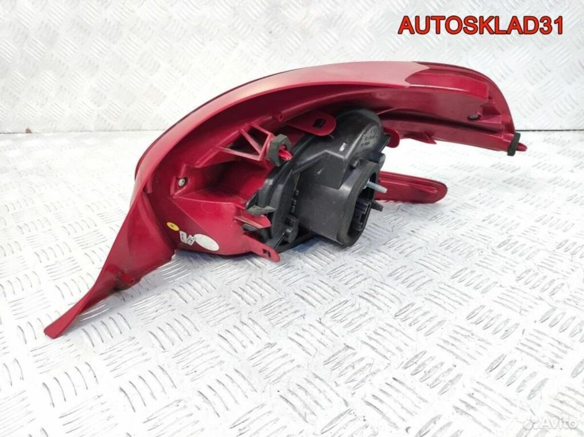 Фонарь задний левый Peugeot 208 9672628280 - АвтоСклад31.рф - авторазборка контрактные б/у запчасти в г. Белгород
