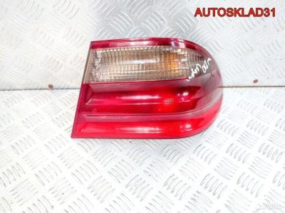 Фонарь задний наружный правый Mercedes Benz W210 - АвтоСклад31.рф - авторазборка контрактные б/у запчасти в г. Белгород