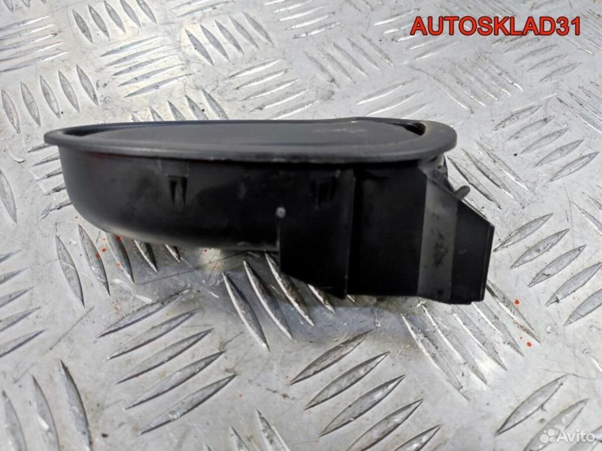 Ручка двери внутренняя правая Toyota Yaris - АвтоСклад31.рф - авторазборка контрактные б/у запчасти в г. Белгород