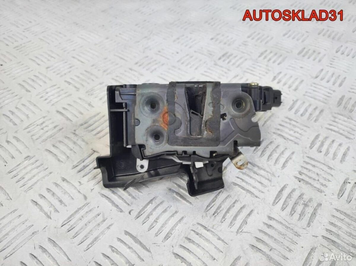 Замок двери передней левой Ford Focus 3M5AR21813ER - АвтоСклад31.рф - авторазборка контрактные б/у запчасти в г. Белгород