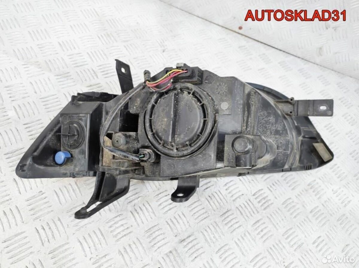 Фара правая Mitsubishi Colt Z3 8301B180 - АвтоСклад31.рф - авторазборка контрактные б/у запчасти в г. Белгород