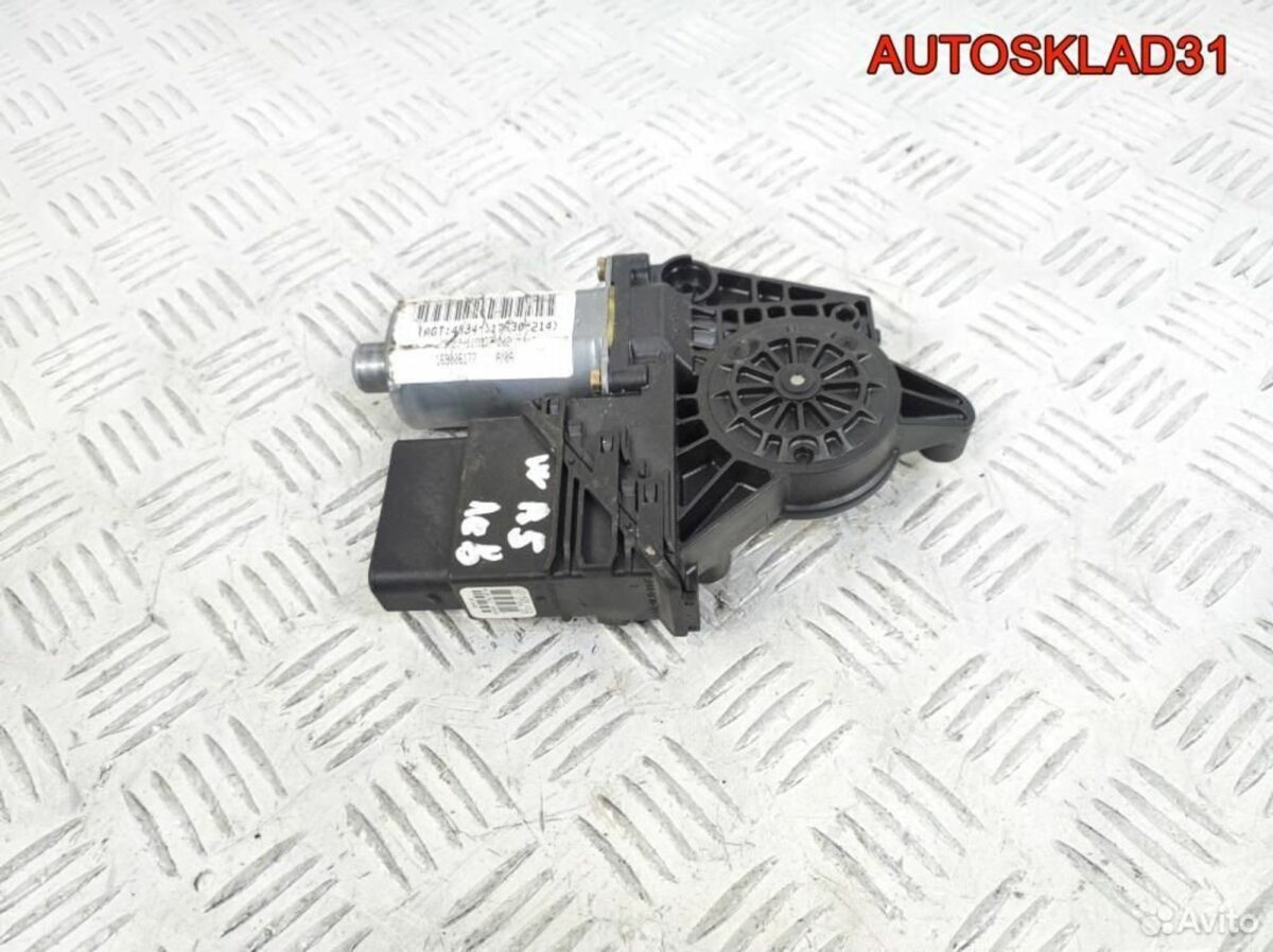 Моторчик стеклоподъёмника VW Passat B5 3B9839751CD - АвтоСклад31.рф - авторазборка контрактные б/у запчасти в г. Белгород