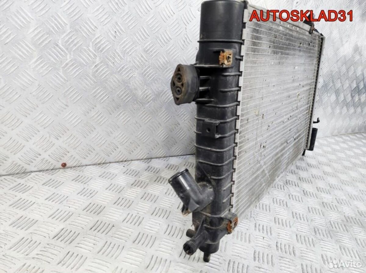 Радиатор основной Opel Astra H Z19DTH 13152320 - АвтоСклад31.рф - авторазборка контрактные б/у запчасти в г. Белгород