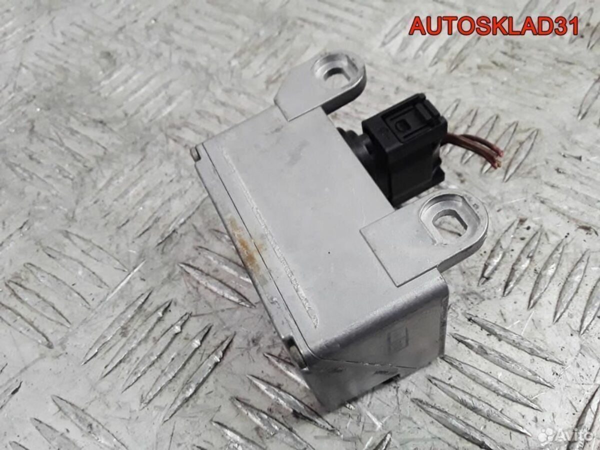 Датчик ускорения Mercedes Benz W203 A2095420018 - АвтоСклад31.рф - авторазборка контрактные б/у запчасти в г. Белгород