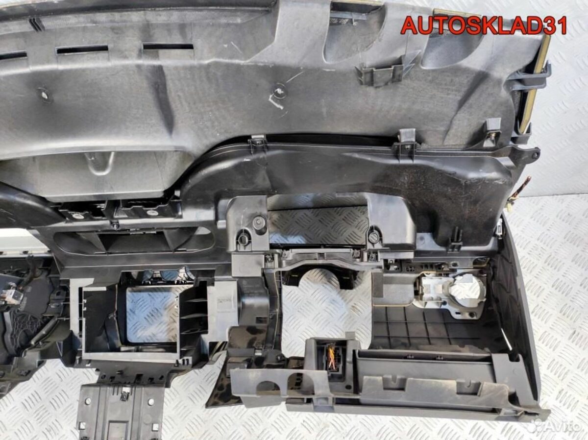 Торпедо Голое Volkswagen Touran 1T1857001 - АвтоСклад31.рф - авторазборка контрактные б/у запчасти в г. Белгород