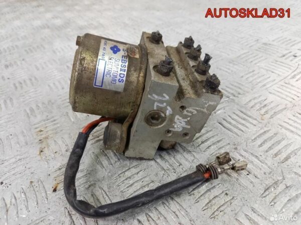 Накладка стекла переднего правого Audi A4 B5 - АвтоСклад31.рф - авторазборка контрактные б/у запчасти в г. Белгород