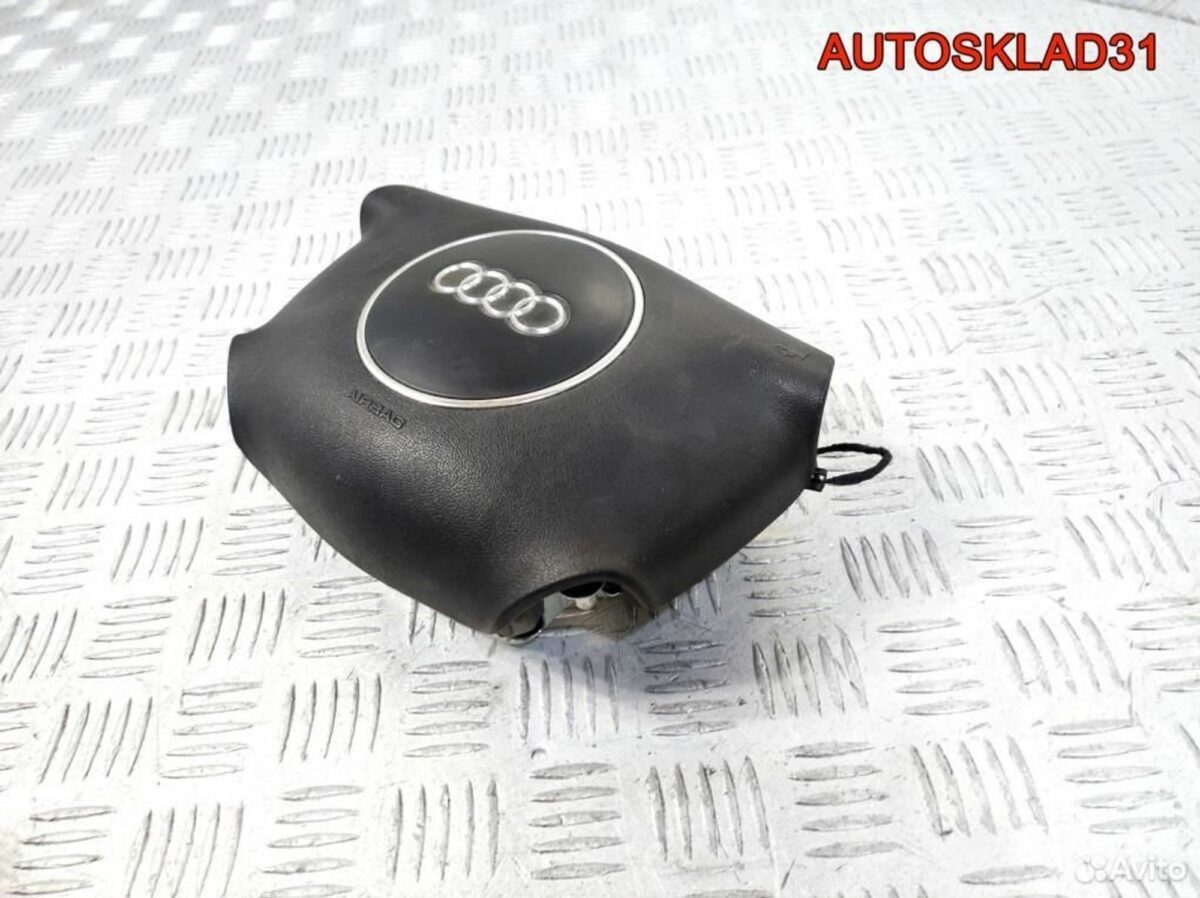 Подушка безопасности в руль Audi A3 8P1 8P0880201D - АвтоСклад31.рф - авторазборка контрактные б/у запчасти в г. Белгород