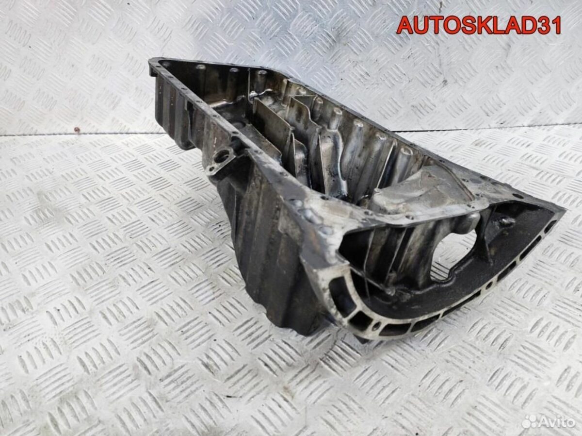 Поддон масляный двигателя Mercedes W203 6110140602 - АвтоСклад31.рф - авторазборка контрактные б/у запчасти в г. Белгород