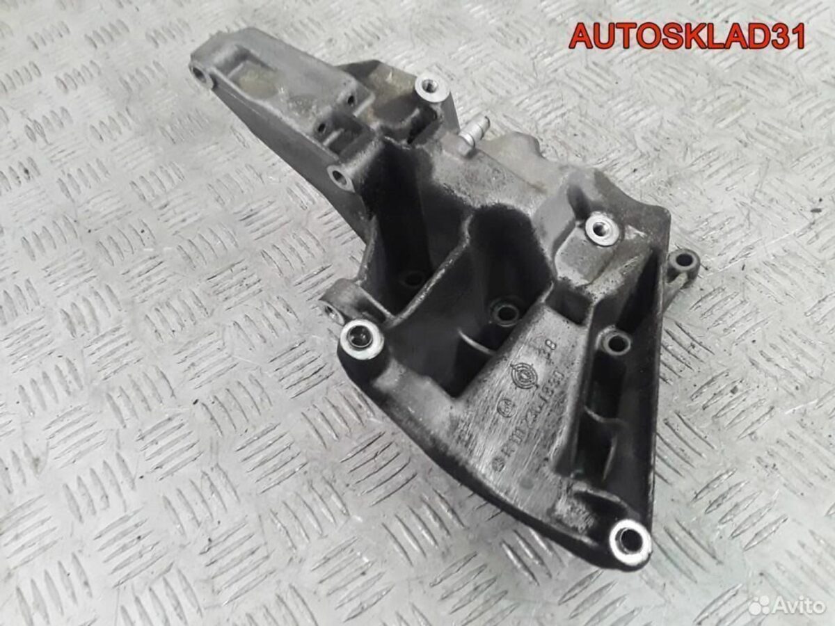 Кронштейн гур Mercedes W203 М111.955 R1112361330 - АвтоСклад31.рф - авторазборка контрактные б/у запчасти в г. Белгород