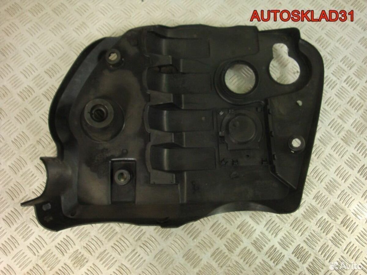Накладка декоративная Audi A4 B6 038103925DG - АвтоСклад31.рф - авторазборка контрактные б/у запчасти в г. Белгород