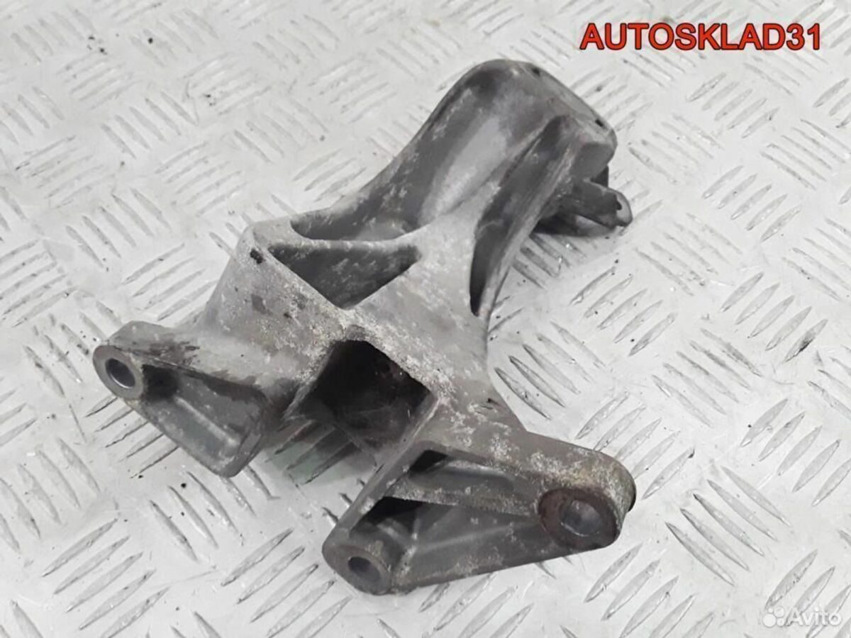 Кронштейн двигателя VW Passat B5 2,3 AGZ 3B0199308 - АвтоСклад31.рф - авторазборка контрактные б/у запчасти в г. Белгород