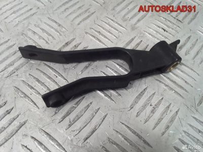Кронштейн радиатора верхний Opel Astra H 13162131 - АвтоСклад31.рф - авторазборка контрактные б/у запчасти в г. Белгород