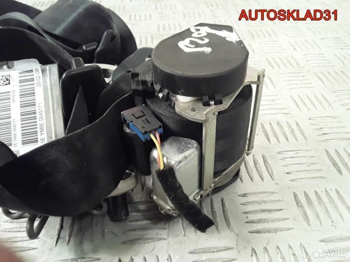 Ремень безопасности передний Peugeot 207 8975CA - АвтоСклад31.рф - авторазборка контрактные б/у запчасти в г. Белгород
