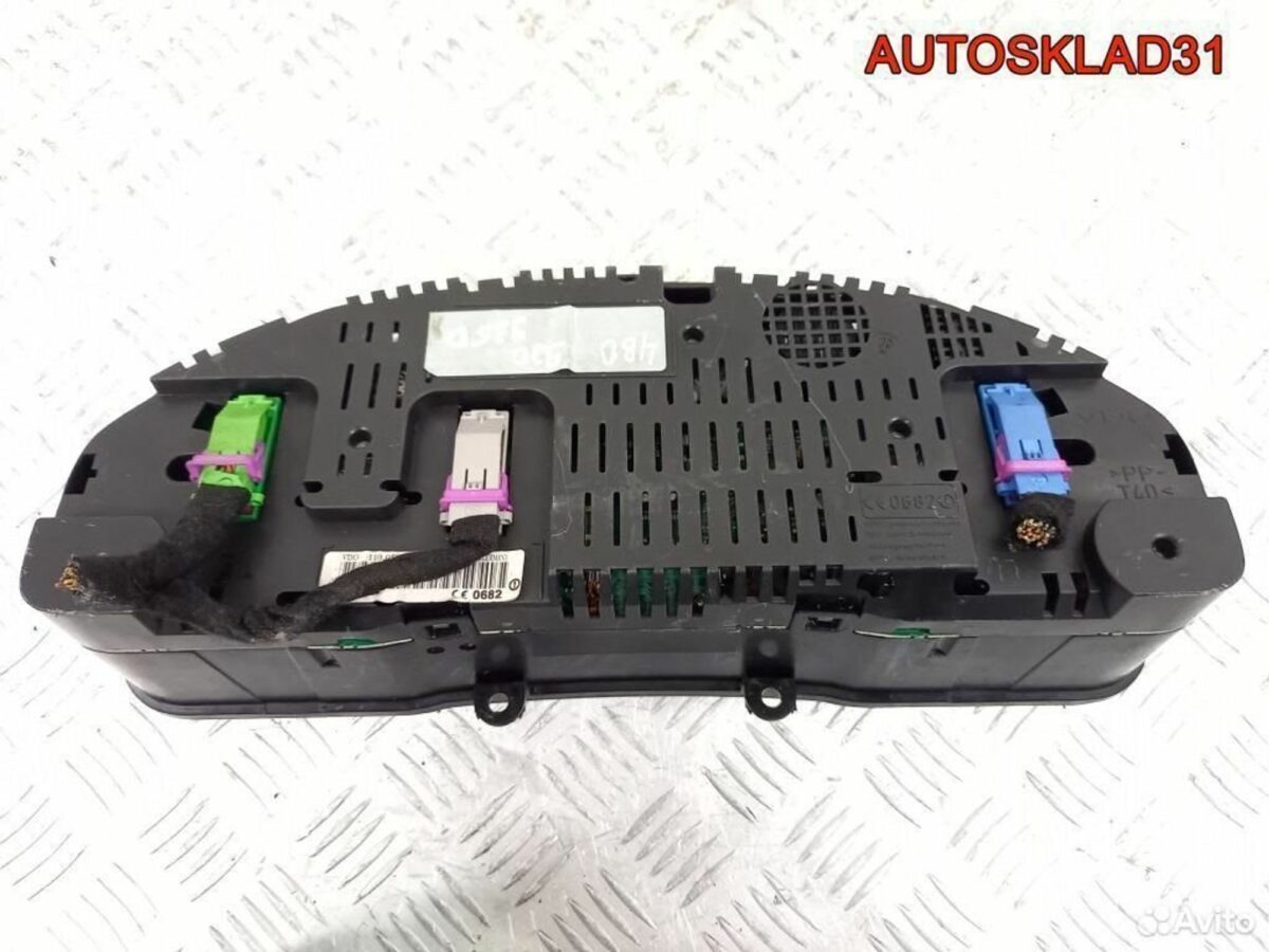 Панель приборов Audi A6 C5 2,5 4B0920935D дизель - АвтоСклад31.рф - авторазборка контрактные б/у запчасти в г. Белгород