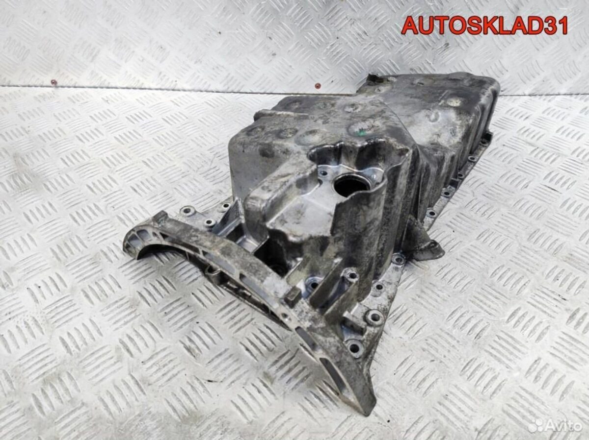 Поддон масляный двигателя Mercedes W203 6460141902 - АвтоСклад31.рф - авторазборка контрактные б/у запчасти в г. Белгород