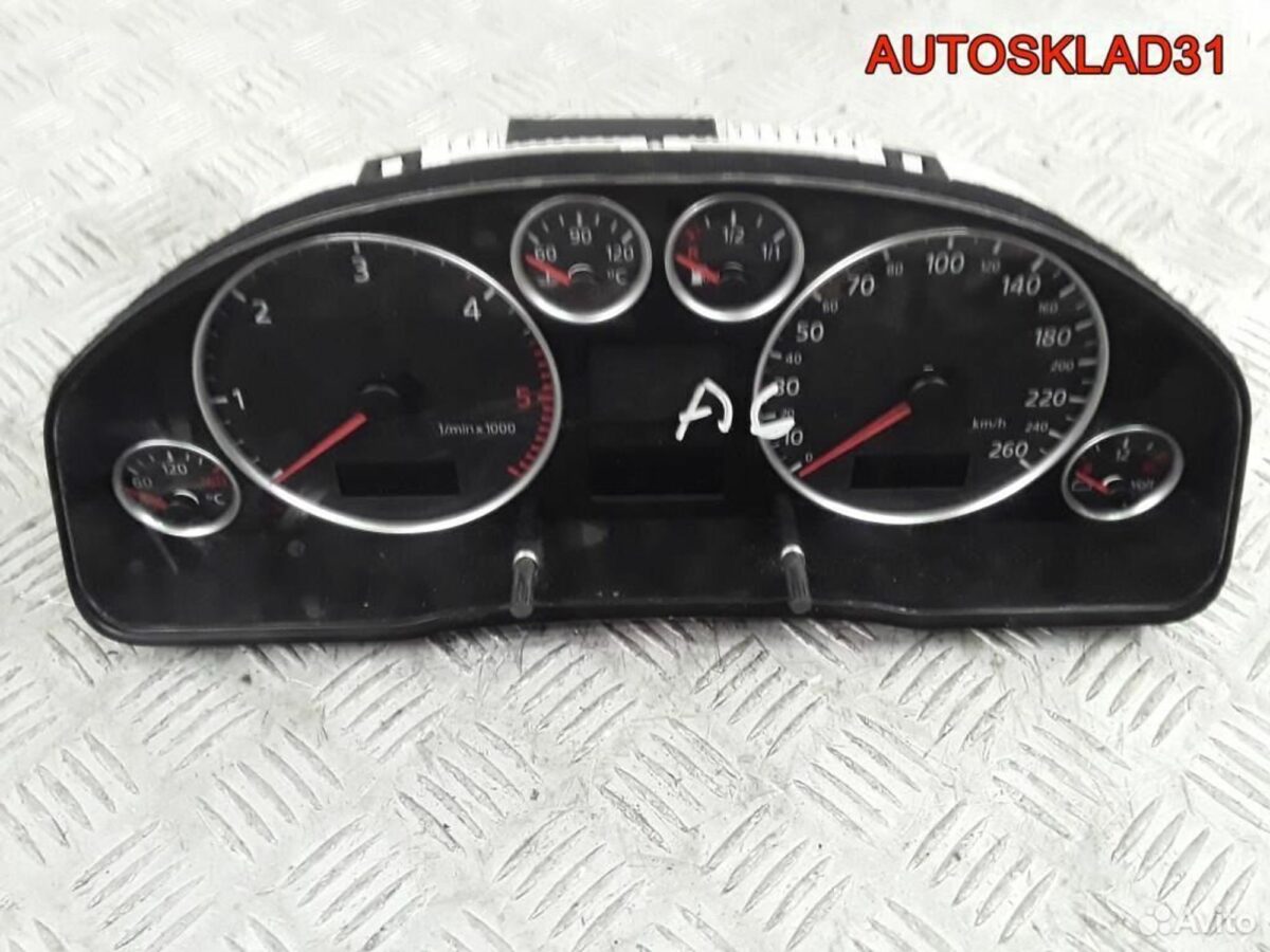 Панель приборов для Ауди 2,5 тди А6 Ц5 4B0920900Q - АвтоСклад31.рф - авторазборка контрактные б/у запчасти в г. Белгород