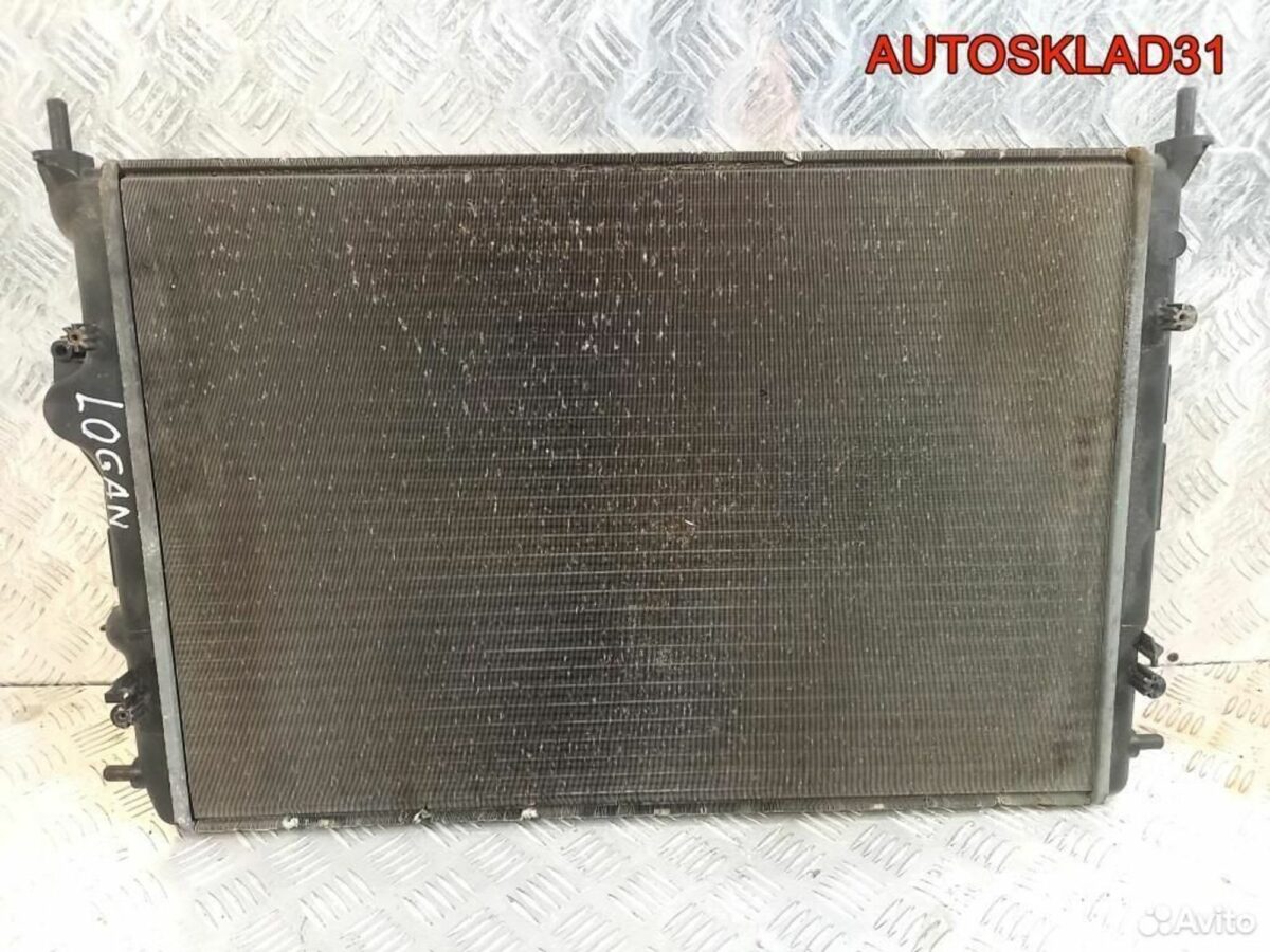 Радиатор основной Renault Logan K9K 8200189288 - АвтоСклад31.рф - авторазборка контрактные б/у запчасти в г. Белгород