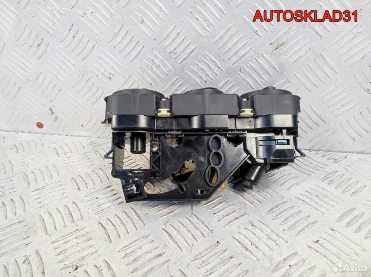 Блок управления климата VW Touran 1K0820047DQ - АвтоСклад31.рф - авторазборка контрактные б/у запчасти в г. Белгород