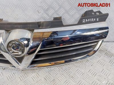 Решетка радиатора Opel Zafira B 13247331 Рестайлин - АвтоСклад31.рф - авторазборка контрактные б/у запчасти в г. Белгород